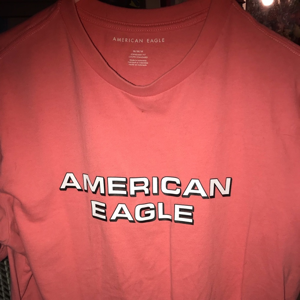 American Eagle pink T shirt size M